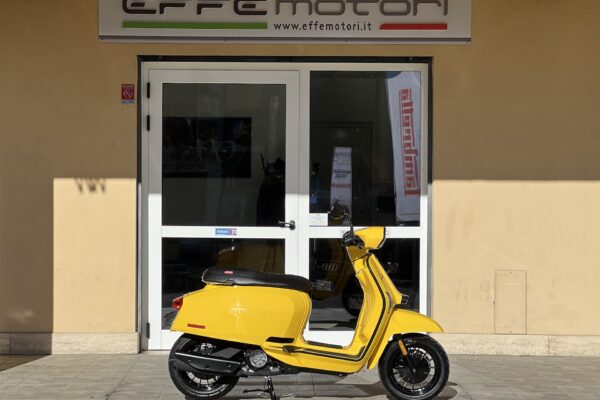 Lambretta Gialla 1