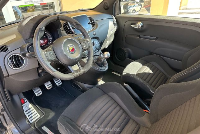 Fiat 500 Abarth 695 1.4 Turbo: La Cattiva Più Desiderata, Tua Ora!