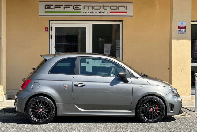Fiat 500 Abarth 695 1.4 Turbo: La Cattiva Più Desiderata, Tua Ora!