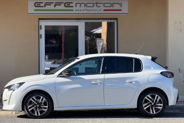 Peugeot 208 - Pure Tech