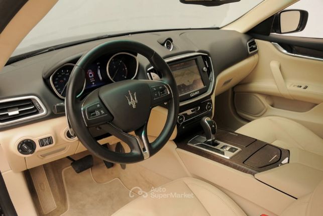 Maserati Ghibli V6 Diesel Usata a Mentana: Il Lusso che NON ti Aspetti!