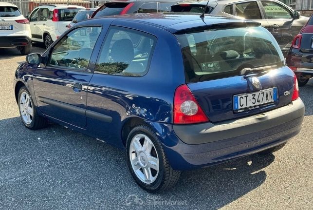 Renault Clio Diesel 2004